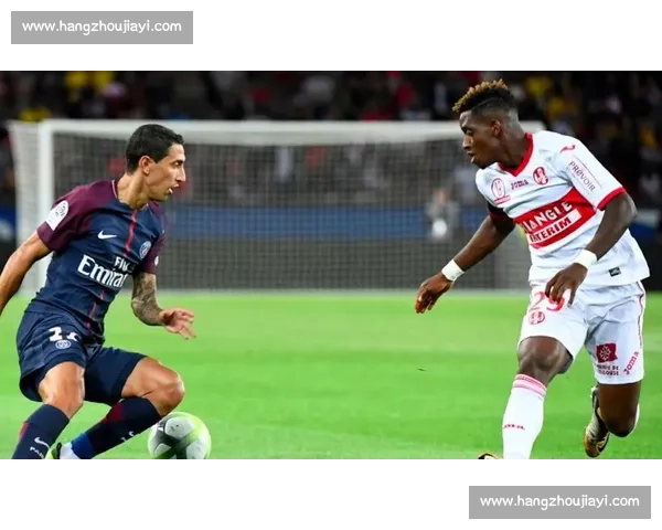 冯博轩伤愈复出！国安边路多面手回归，三中卫体系迎强援